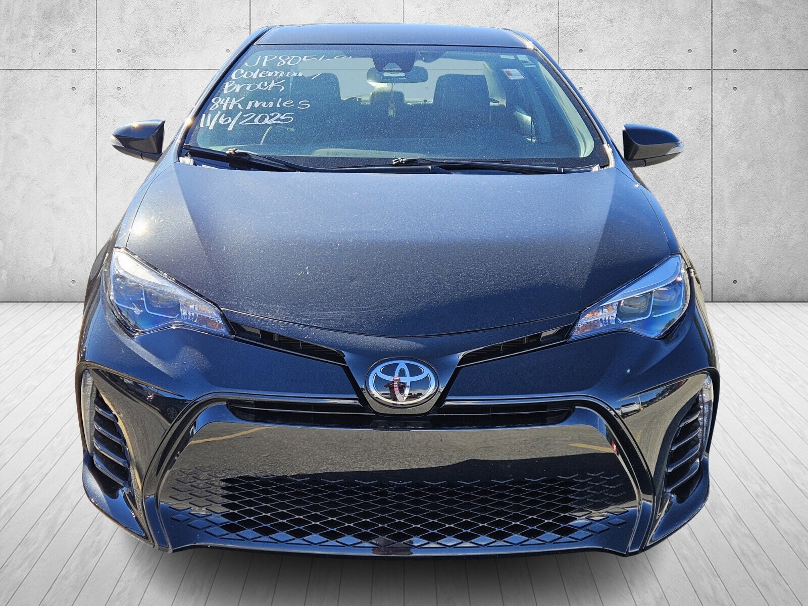 2018 Toyota Corolla L photo 2