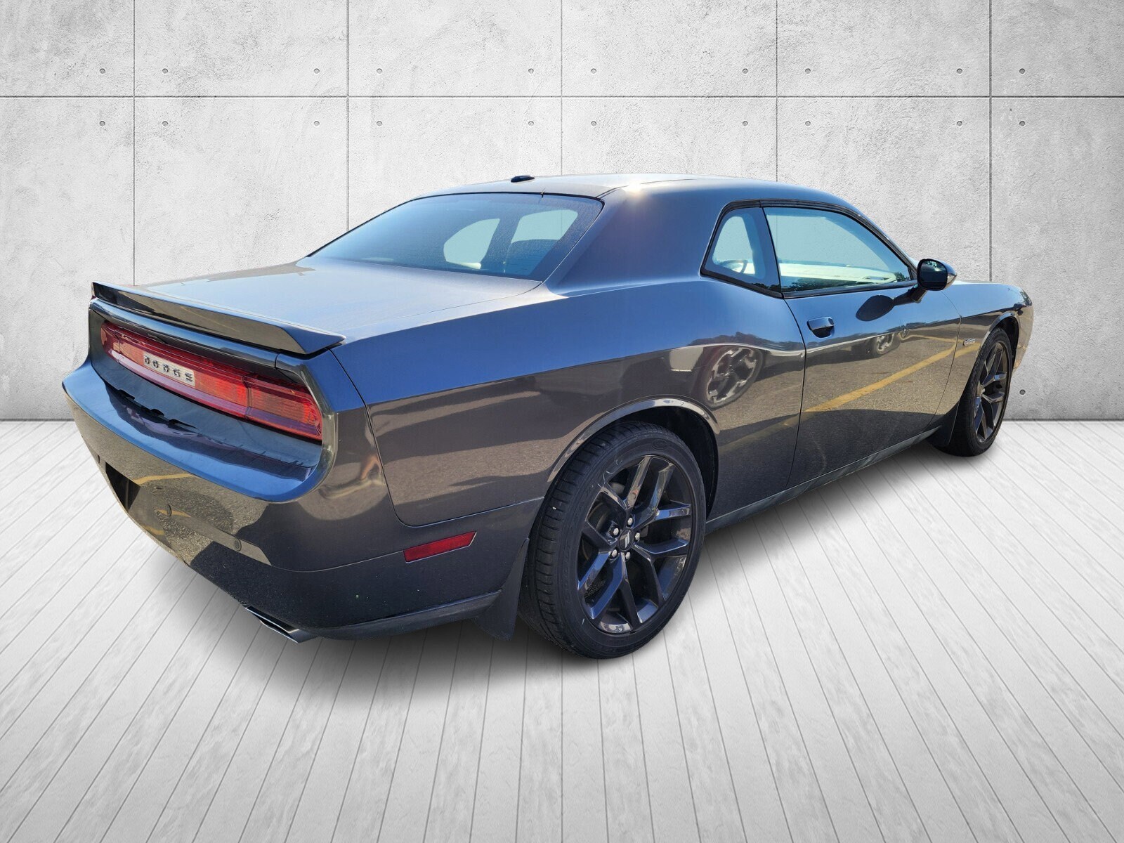 2014 Dodge Challenger SXT photo 3