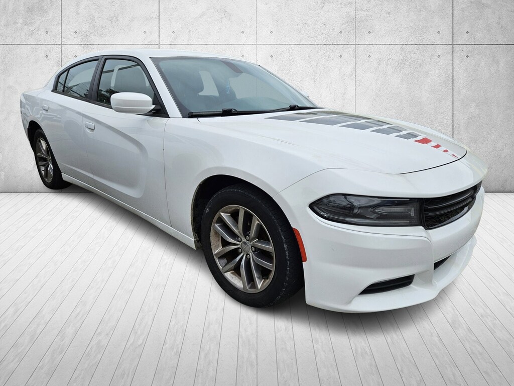Used 2015 Dodge Charger SXT Sedan