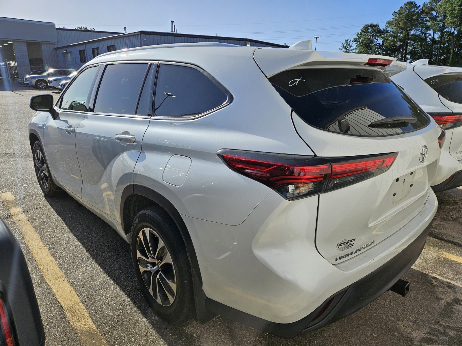 2022 Toyota Highlander XLE photo 4