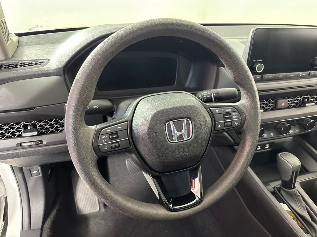 2025 Honda Accord SE - Photo 27