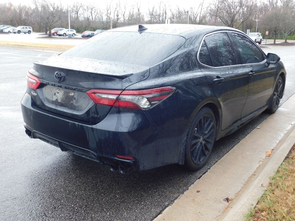 2021 Toyota Camry XSE photo 4