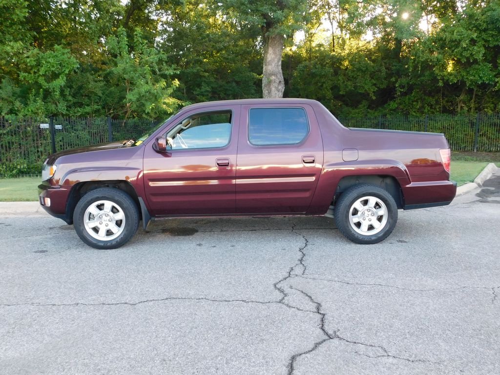 2011 Honda Ridgeline RTS photo 2