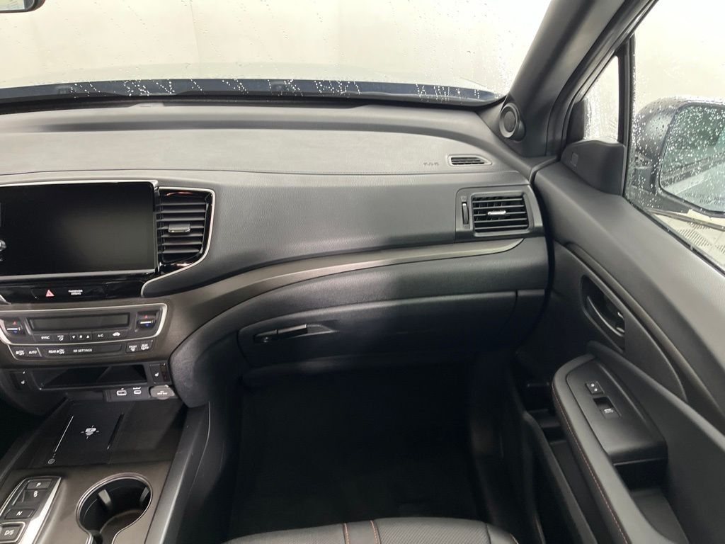 2025 Honda Ridgeline TrailSport - Photo 17