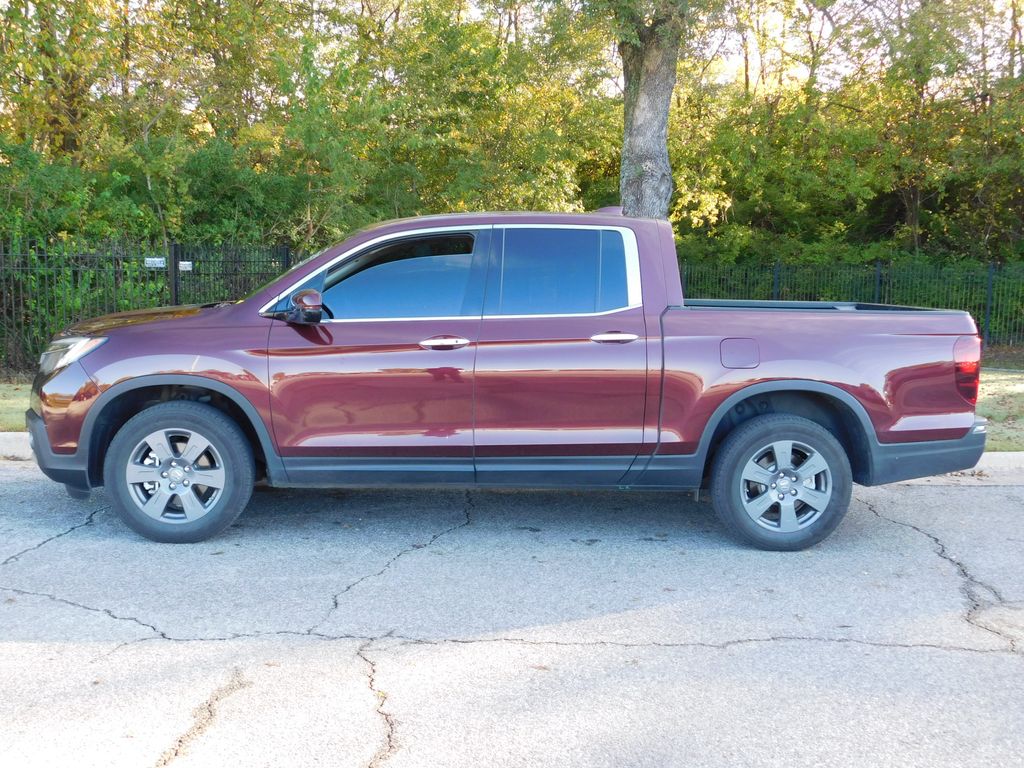 2020 Honda Ridgeline RTL-E photo 2
