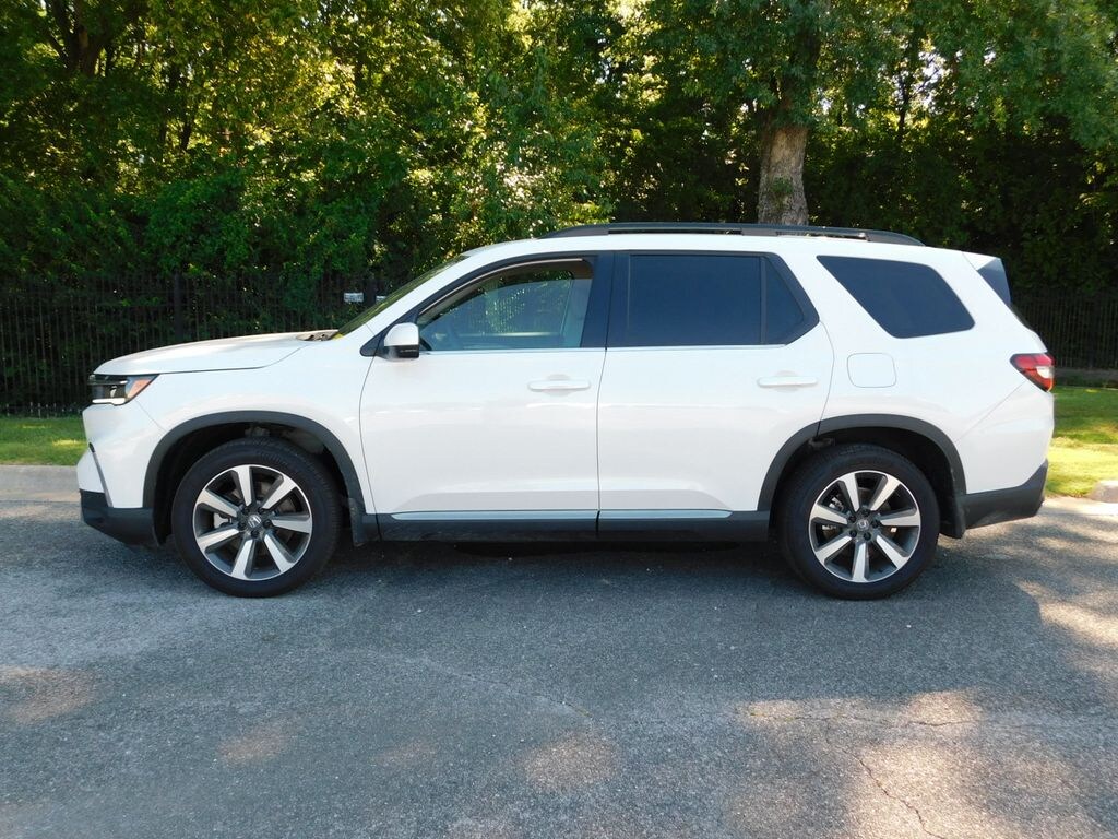 Certified 2025 Honda Pilot Touring SUV