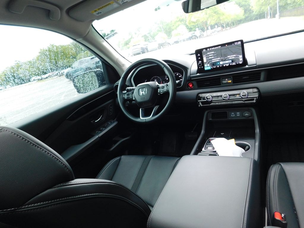 Certified 2023 Honda Pilot Touring SUV