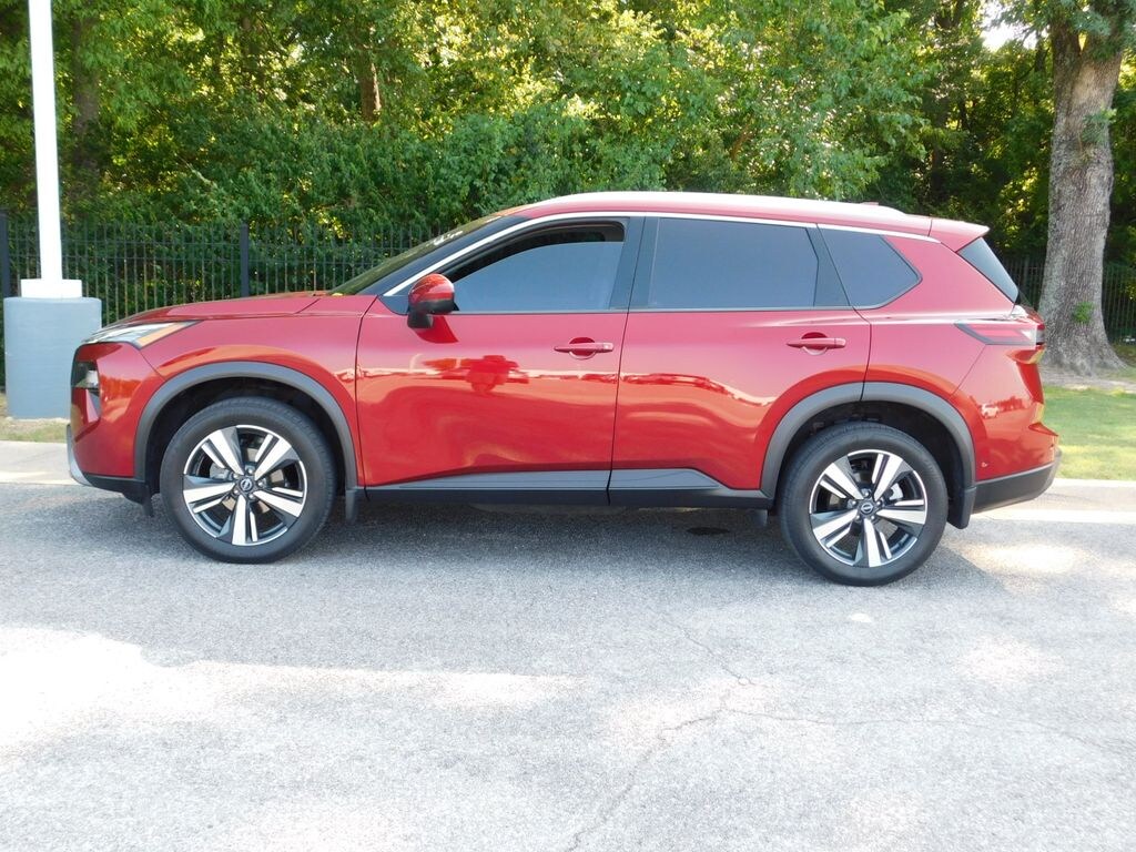 Used 2024 Nissan Rogue SL SUV