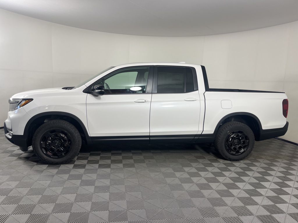 2025 Honda Ridgeline TrailSport photo 2