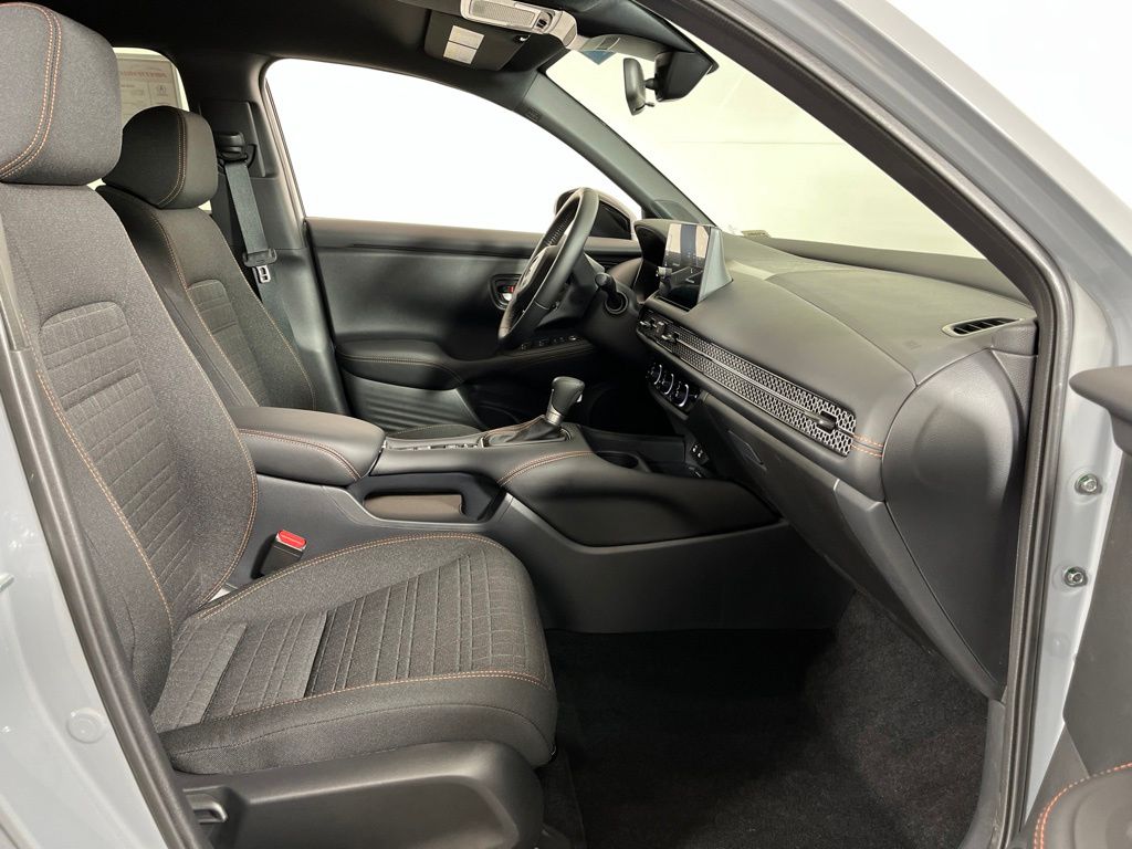 2026 Honda HR-V Sport - Photo 6