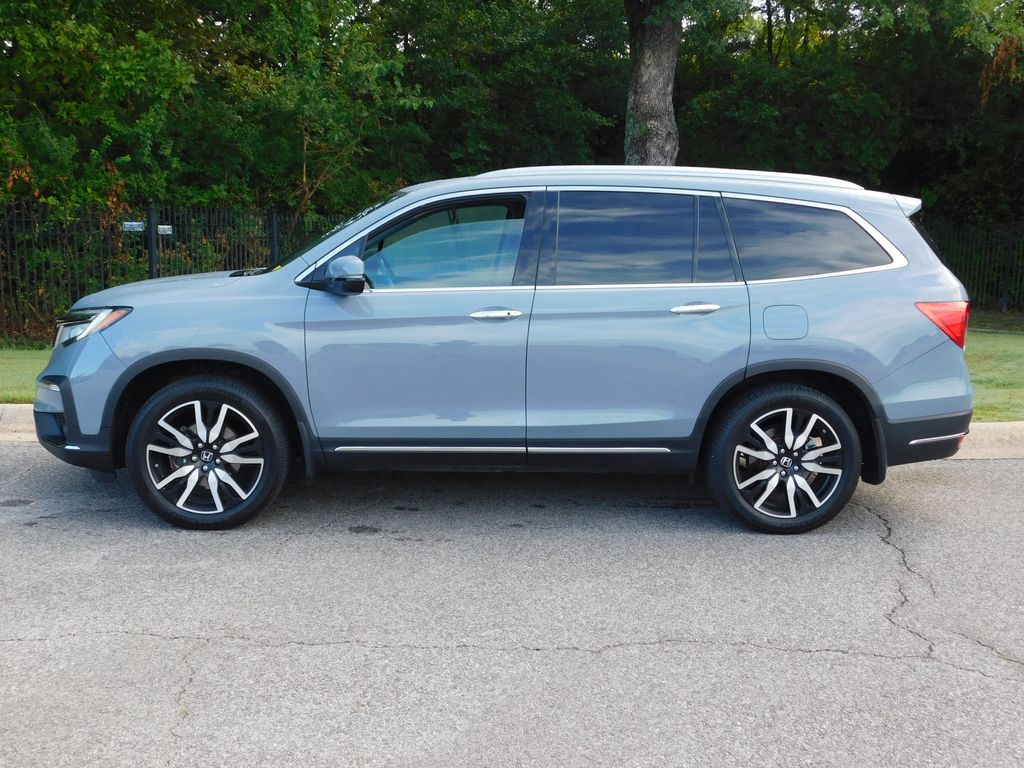 2022 Honda Pilot Touring photo 2