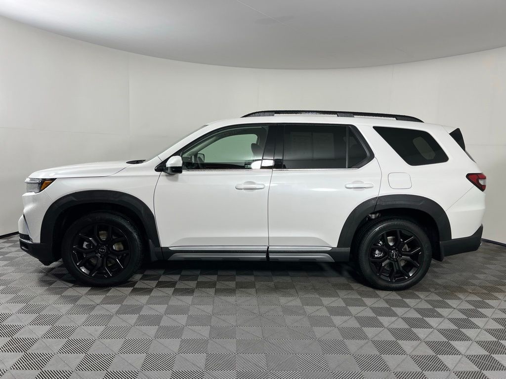 Certified 2025 Honda Pilot Touring SUV