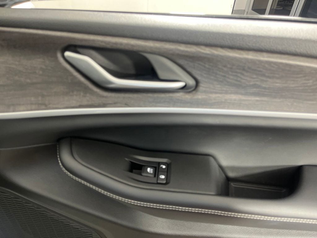 2023 Jeep Grand Cherokee Limited - Photo 23
