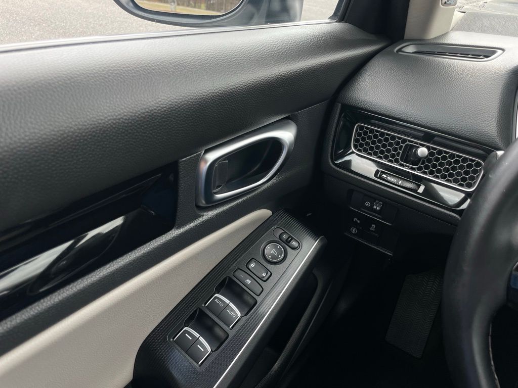 2024 Honda Civic Touring - Photo 27