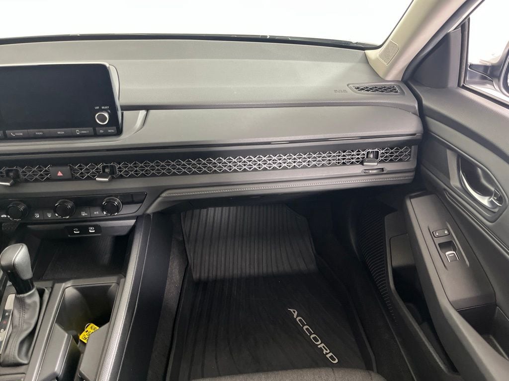 2024 Honda Accord EX - Photo 13