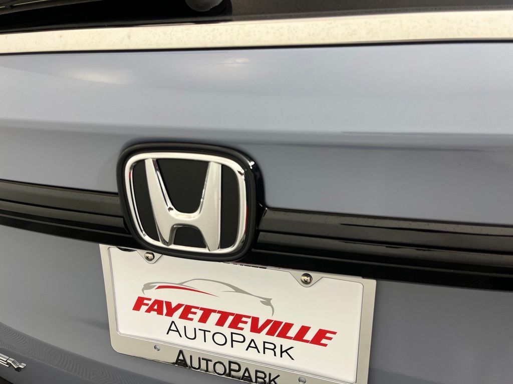 2025 Honda Odyssey Elite - Photo 21