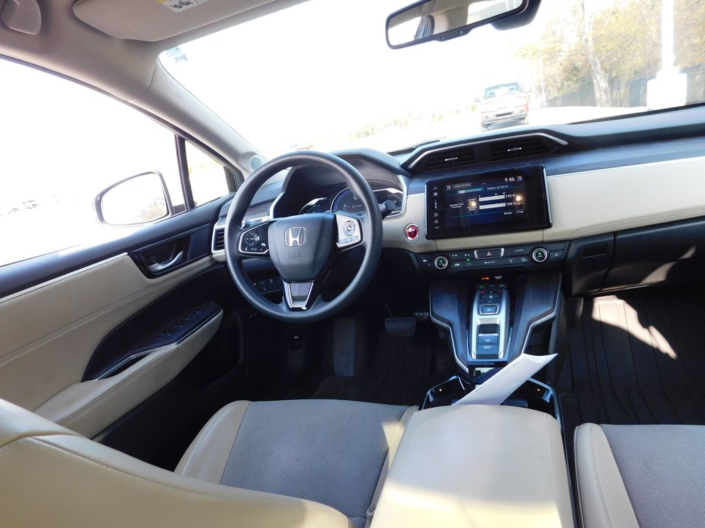 2018 Honda Clarity Plug-In Hybrid photo 3