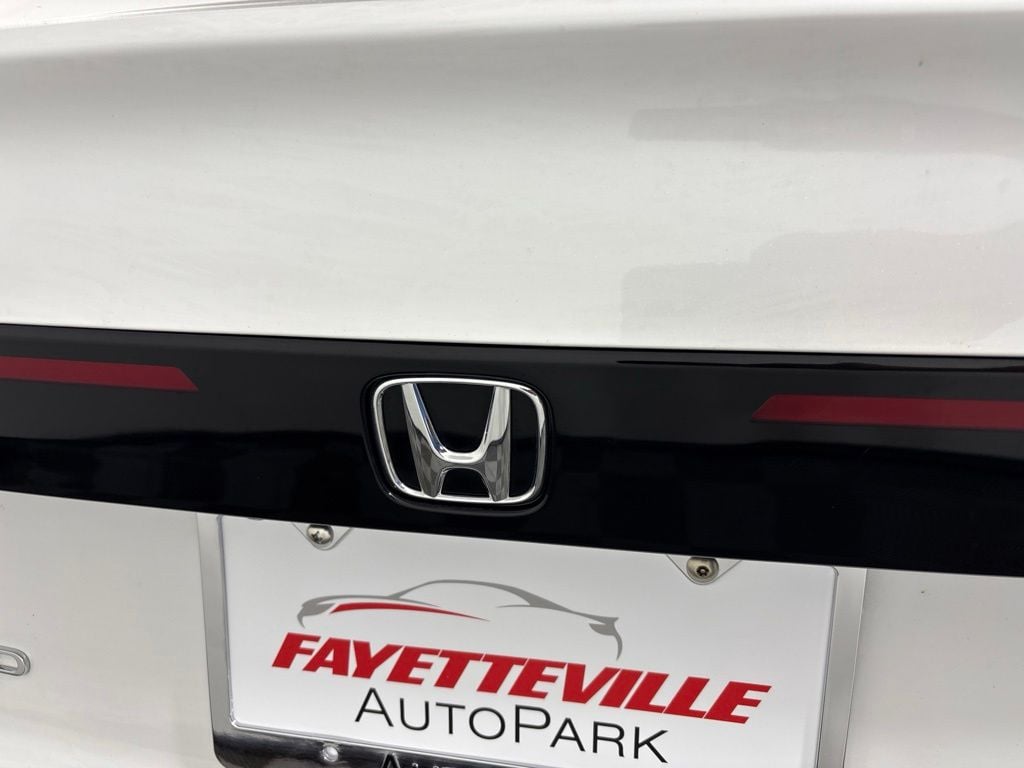 2025 Honda Accord SE - Photo 19