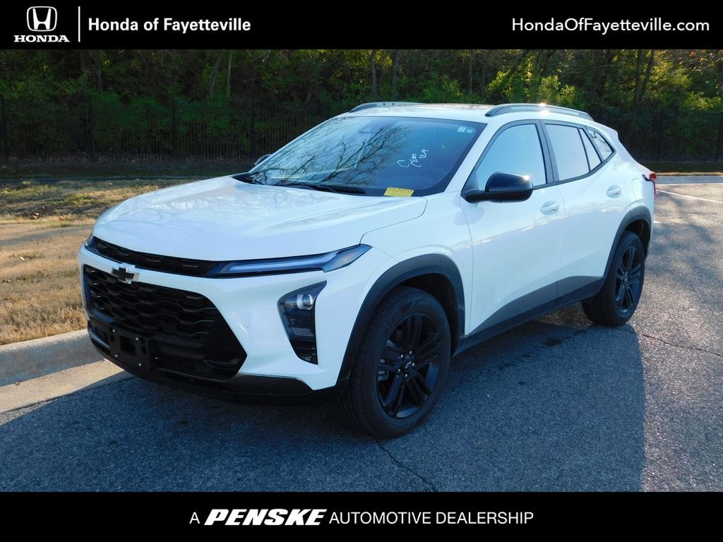 Certified 2025 Chevrolet Trax Activ SUV