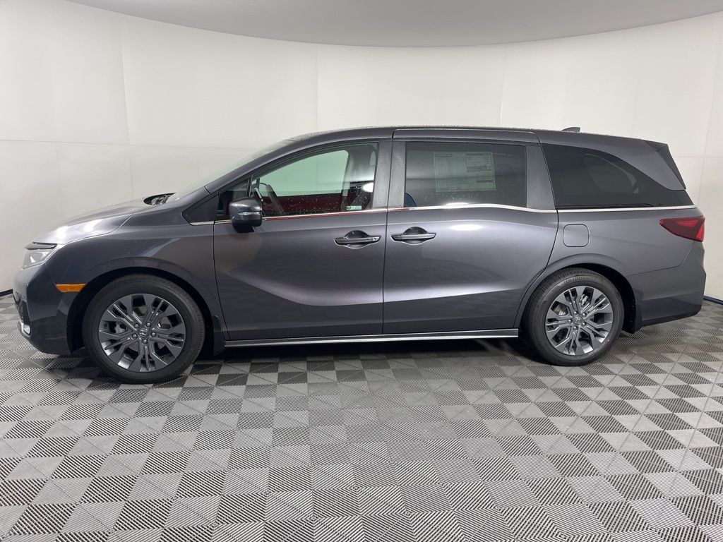 2026 Honda Odyssey Touring photo 2
