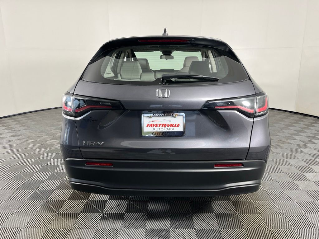 2023 Honda HR-V LX - Photo 9