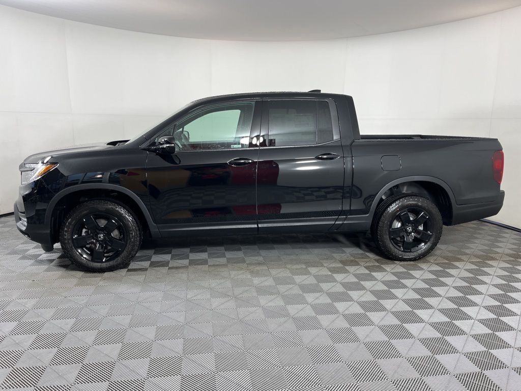 2026 Honda Ridgeline Black Edition photo 2