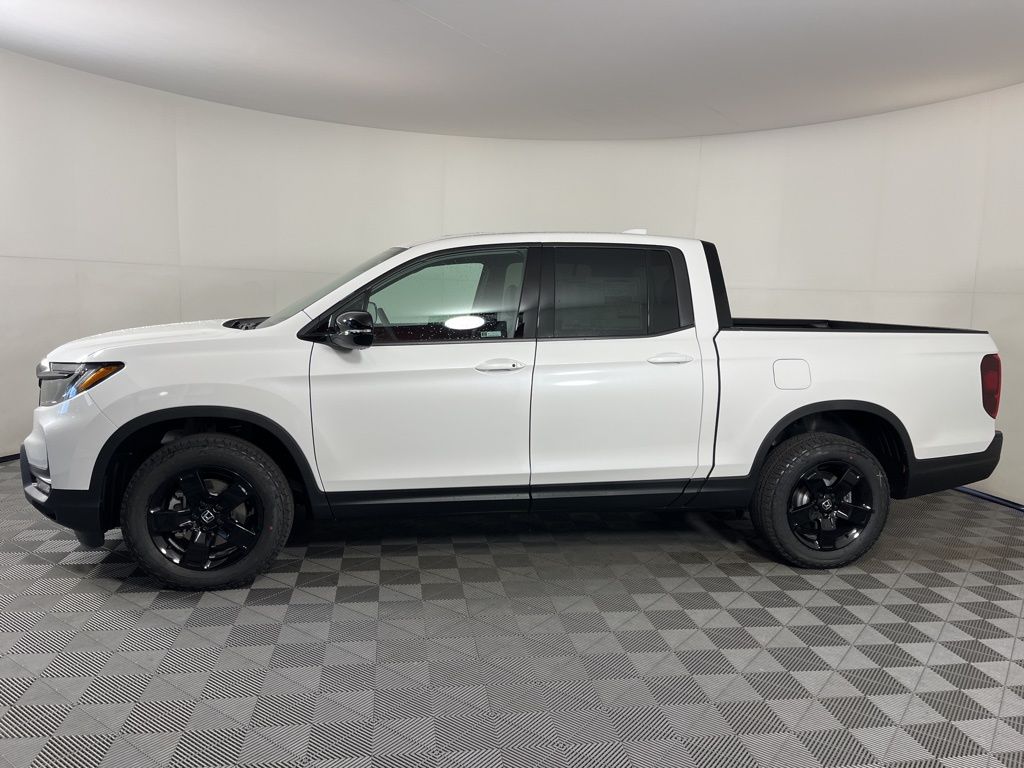 2026 Honda Ridgeline Black Edition photo 2