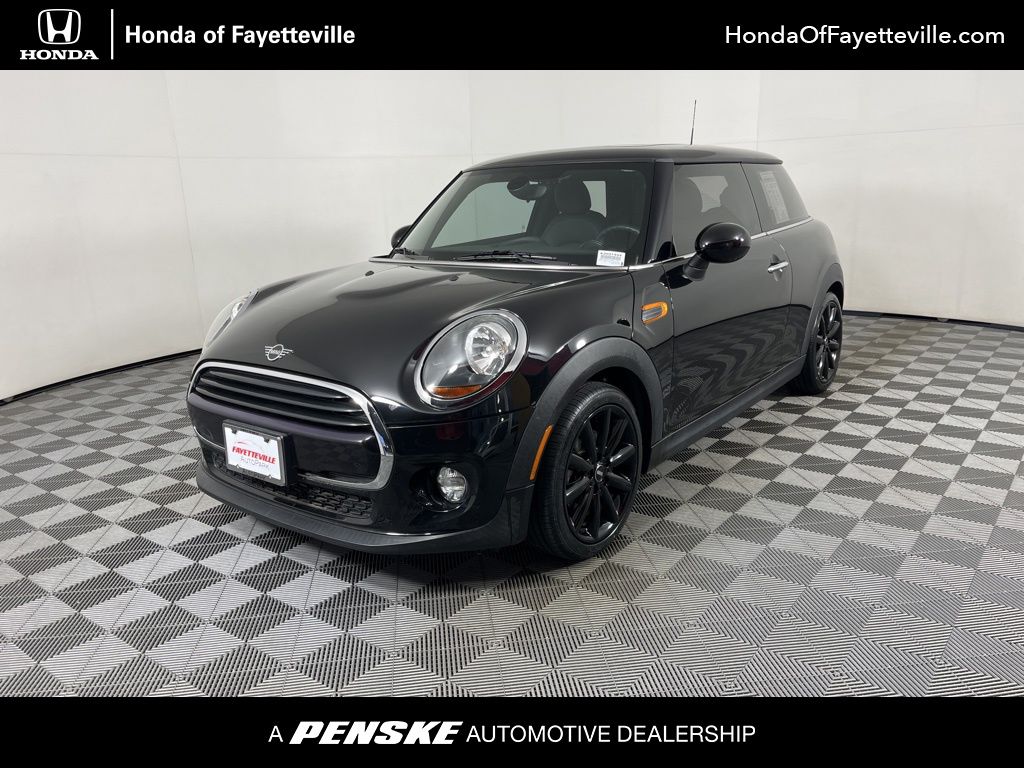 2019 MINI Hardtop 2 Door Base's photo