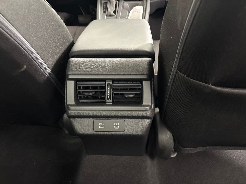 2025 Honda Accord SE - Photo 14