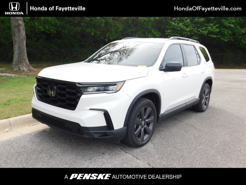 2025 Honda Pilot Sport AWD's photo