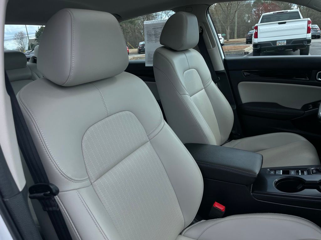 2024 Honda Civic Touring - Photo 32