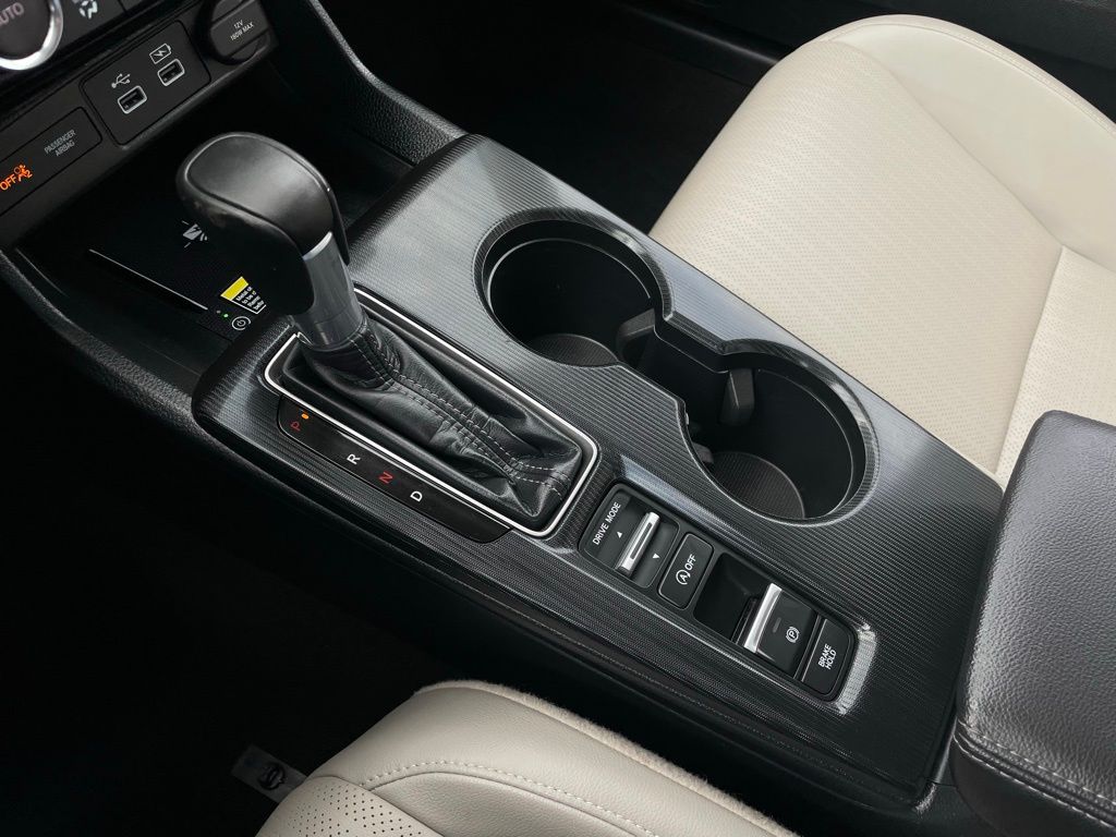 2024 Honda Civic Touring - Photo 23