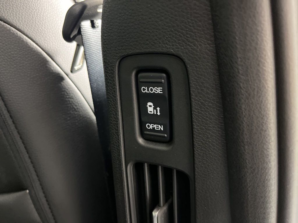 2025 Honda Odyssey EX-L - Photo 19