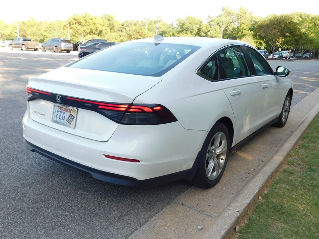 2024 Honda Accord LX - Photo 10