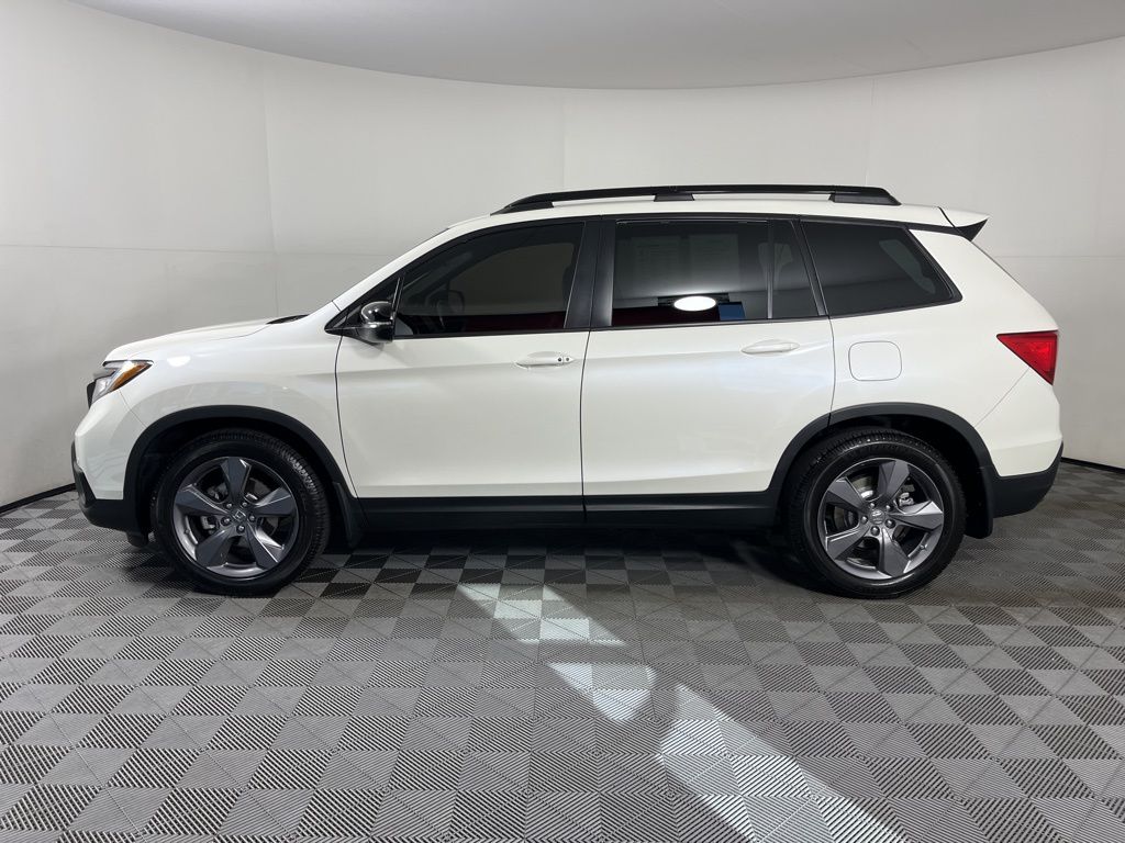 2019 Honda Passport Touring photo 2