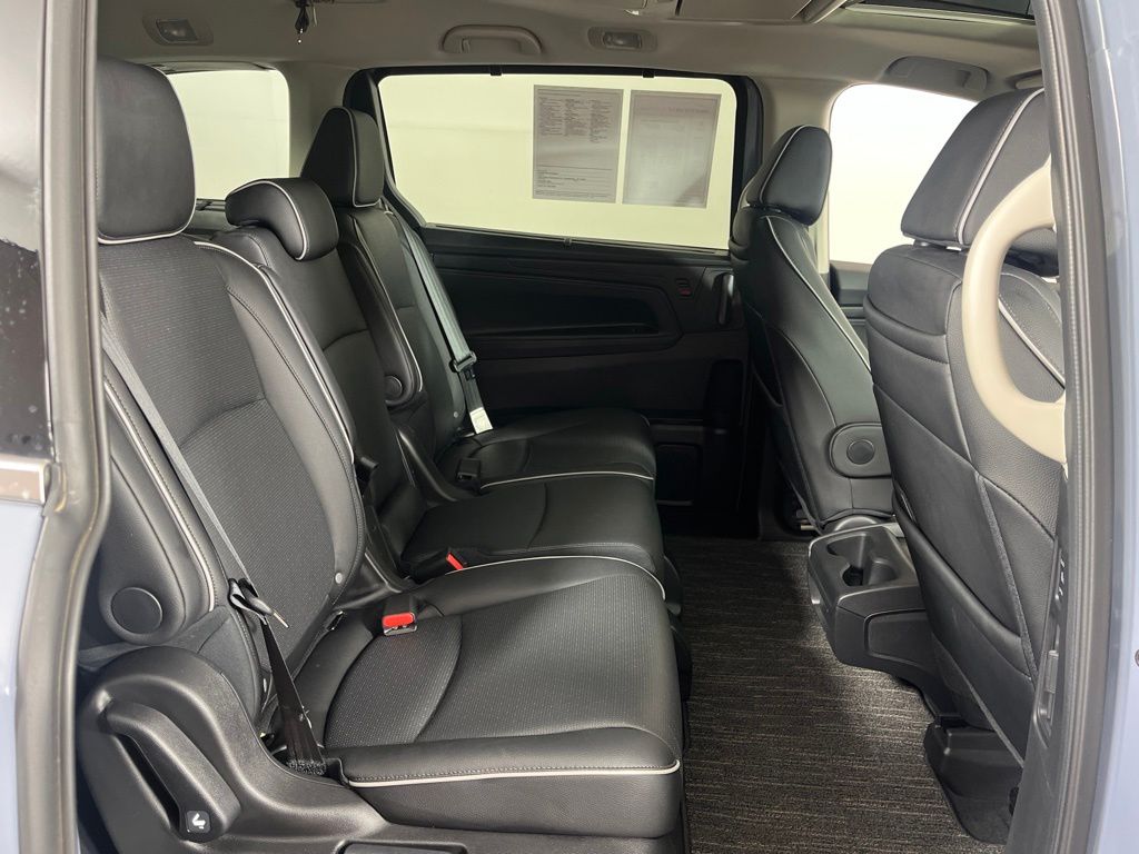 2025 Honda Odyssey Elite - Photo 14