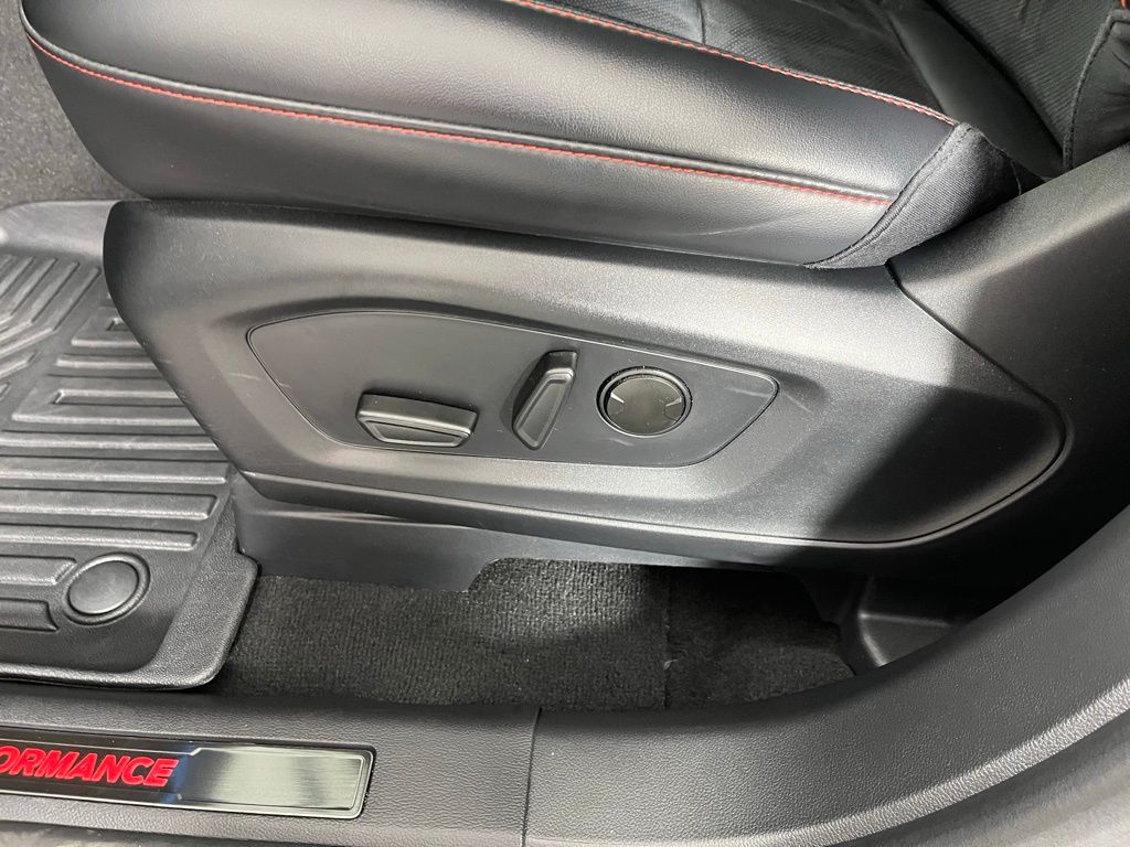2025 Ford Explorer ST - Photo 23
