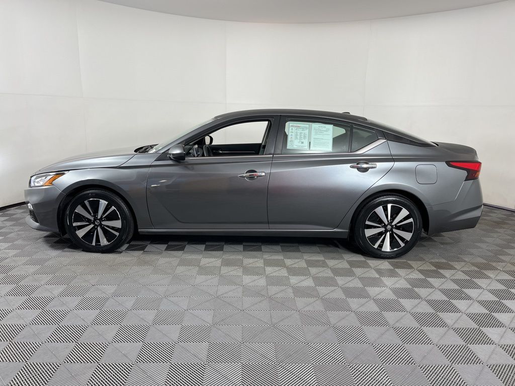 Used 2022 Nissan Altima SV with VIN 1N4BL4DV1NN331716 for sale in Fayetteville, AR