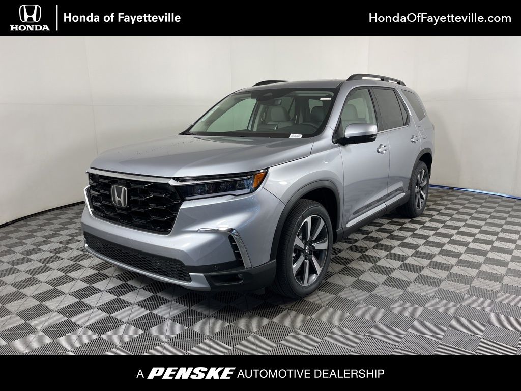 2025 Honda Pilot Touring's photo