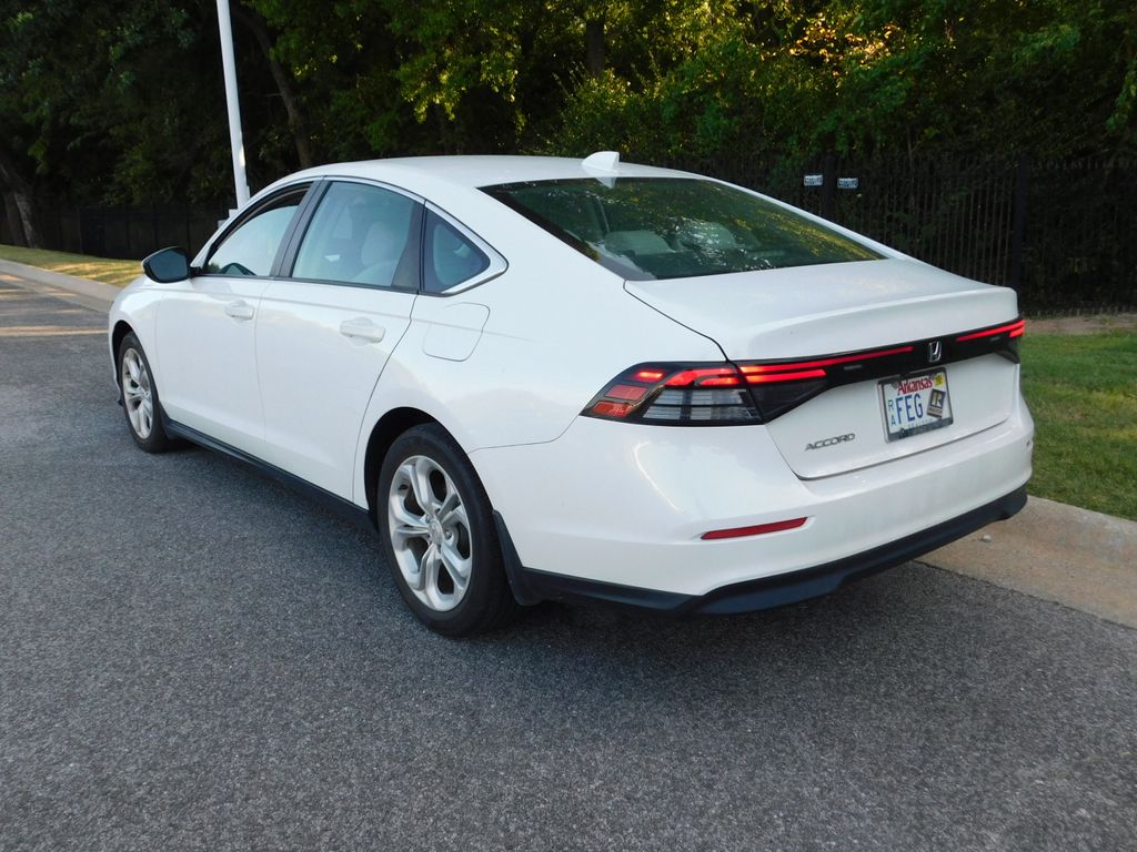 2024 Honda Accord LX - Photo 9
