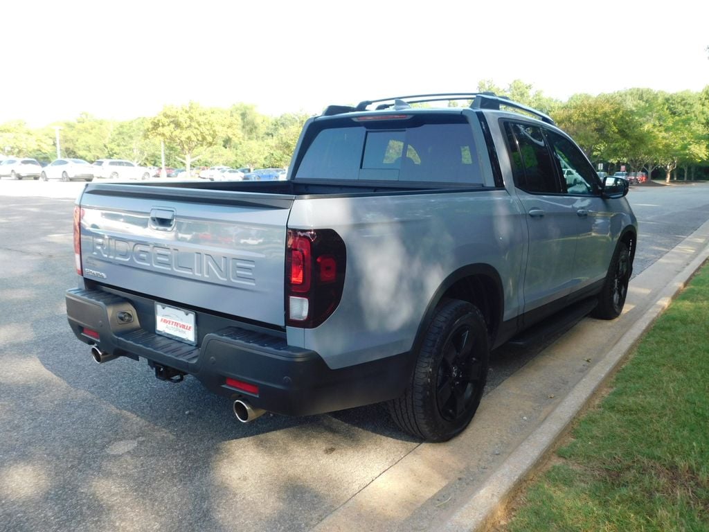 2025 Honda Ridgeline Black Edition - Photo 11