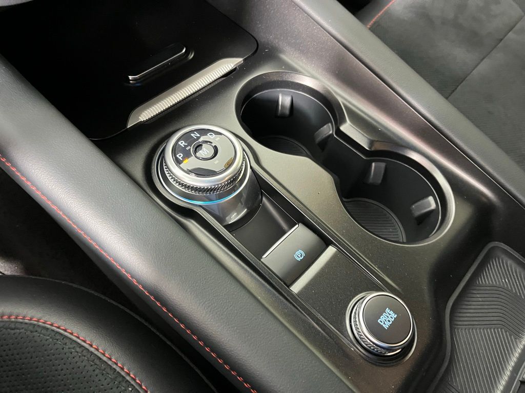 2025 Ford Explorer ST - Photo 32