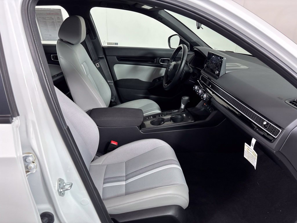 2026 Honda Civic Sport - Photo 8