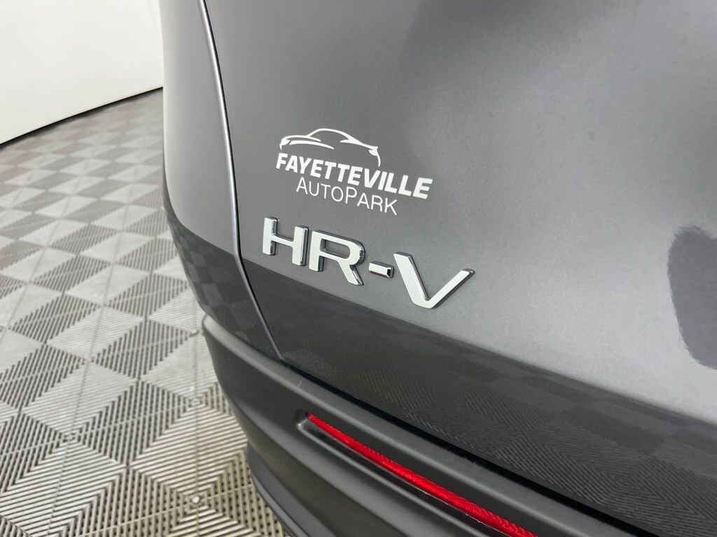 Used 2025 Honda HR-V LX SUV