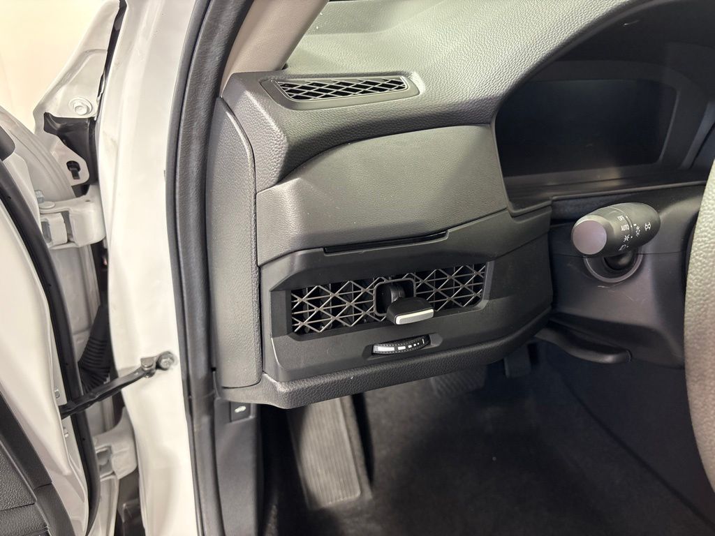 2025 Honda Accord SE - Photo 26