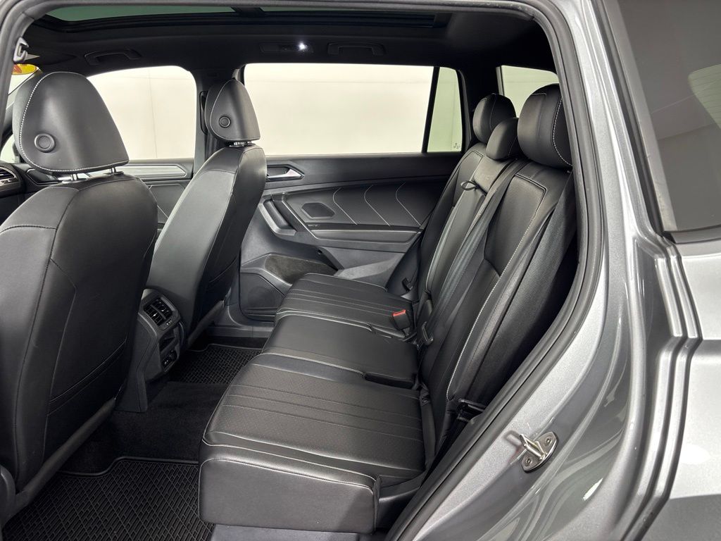 2023 Volkswagen Tiguan SE R-LINE BLACK - Photo 22