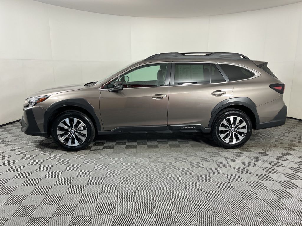 2023 Subaru Outback Limited XT photo 2
