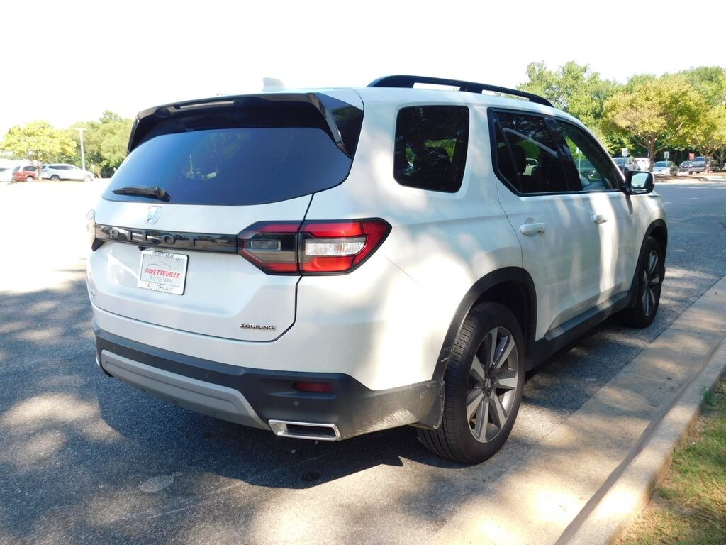Certified 2025 Honda Pilot Touring SUV