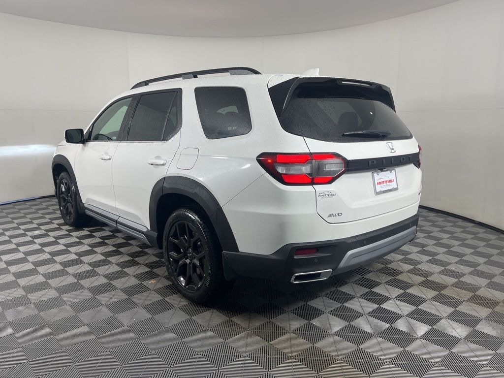 New 2025 Honda Pilot Touring SUV
