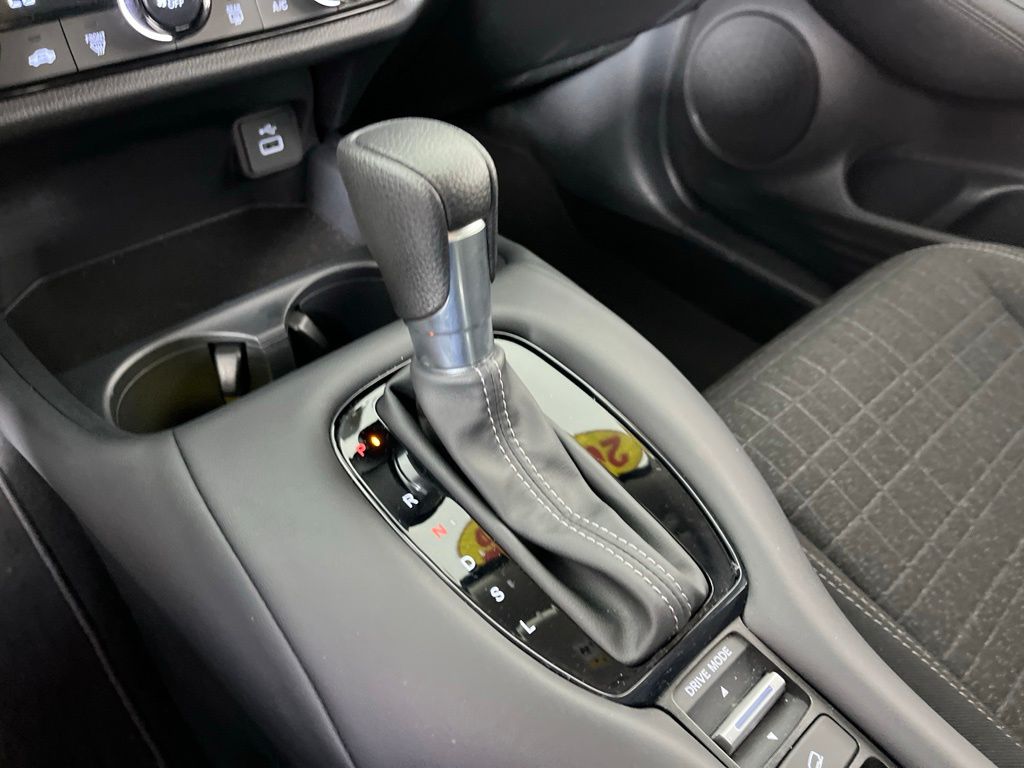 2025 Honda HR-V LX - Photo 28